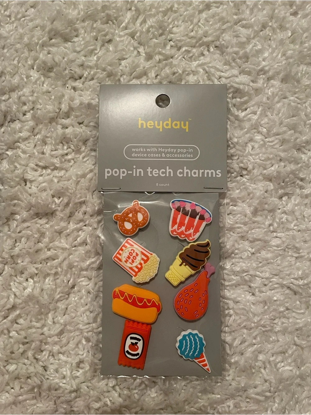 heyday Bright Pink phone pop-in case for iPhone 16 Pro NWT